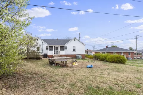 107 Daniel Ave, Seneca, SC 29678 photo 8