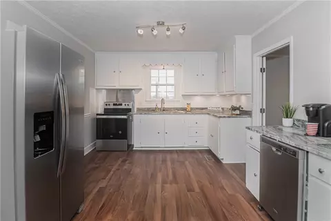 112 Roper St, Easley, SC 29640 photo 33