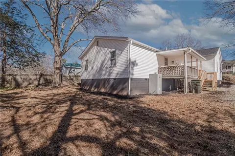 112 Roper St, Easley, SC 29640 photo 7