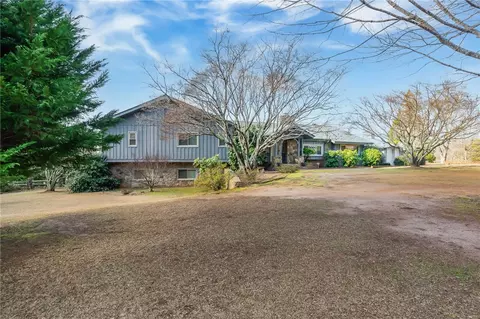 410 Hendricks Rd, Pickens, SC 29671 photo 2