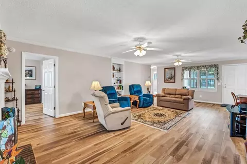 209 Meadow Ln, Easley, SC 29642 photo 12