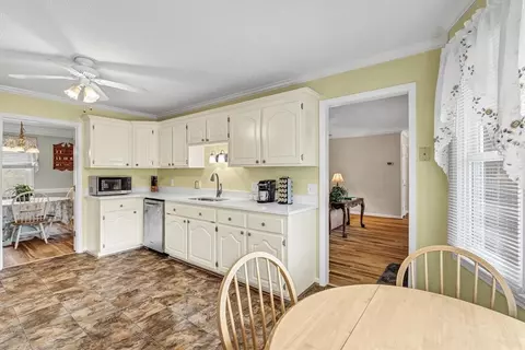 209 Meadow Ln, Easley, SC 29642 photo 13