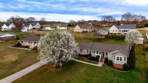 209 Meadow Ln, Easley, SC 29642 photo 33