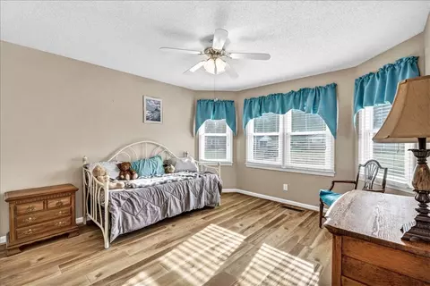 209 Meadow Ln, Easley, SC 29642 photo 24