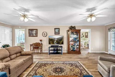209 Meadow Ln, Easley, SC 29642 photo 10