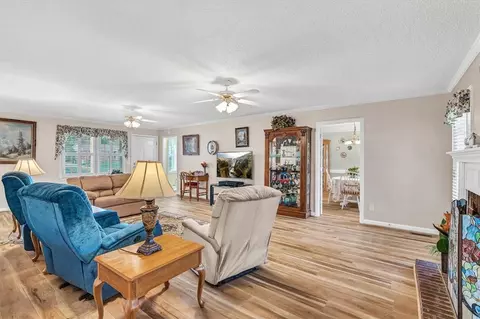 209 Meadow Ln, Easley, SC 29642 photo 11