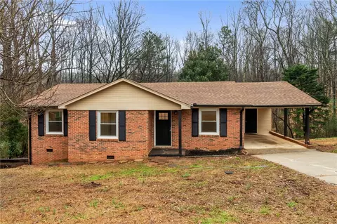14 Thomas Dr, Williamston, SC 29697 photo 1
