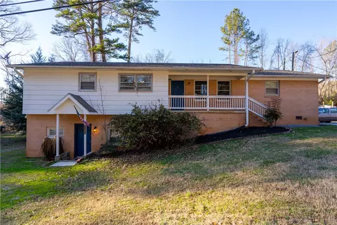407 Old Central Rd, Clemson, SC 29631 photo 2