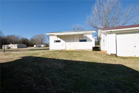 320 E Honea Dr, Seneca, SC 29678 photo 8
