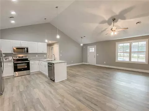 103 Tulip Dr, Walhalla, SC 29691 photo 7