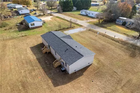 206 Jalan Dr, Williamston, SC 29697 photo 24