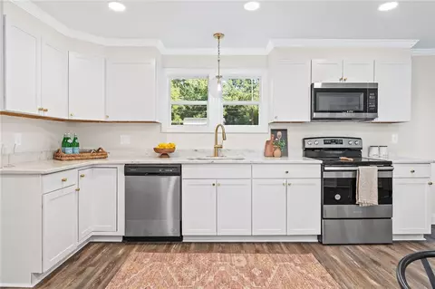 305 Mauldin Rd, Williamston, SC 29697 photo 8