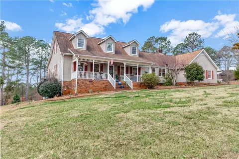 310 Delphi Dr, Seneca, SC 29672 photo 2