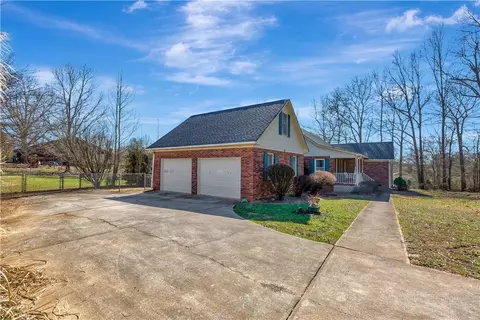 552 Norman Dr, Easley, SC 29640 photo 23