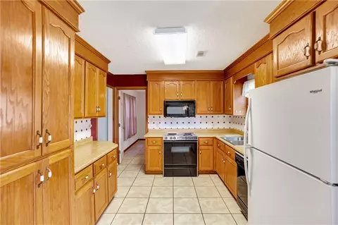 552 Norman Dr, Easley, SC 29640 photo 8