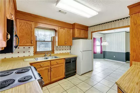 552 Norman Dr, Easley, SC 29640 photo 10
