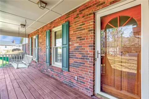 552 Norman Dr, Easley, SC 29640 photo 3