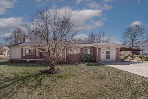 108 Esther St, Easley, SC 29640 photo 1