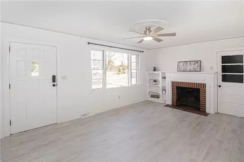 108 Esther St, Easley, SC 29640 photo 6