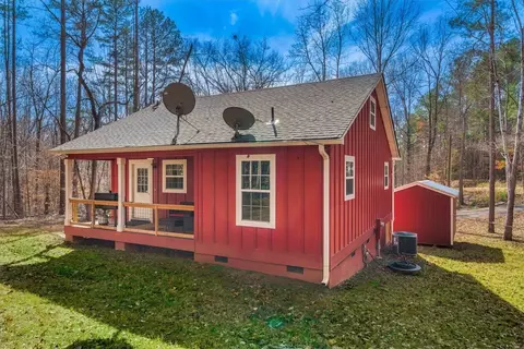 503 Carolina Ct, Westminster, SC 29693