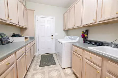 418 E Waterside Dr, Seneca, SC 29672 photo 33