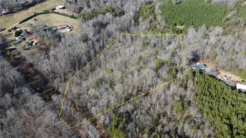 299 Callicott Redden Dr, Woodruff, SC 29388