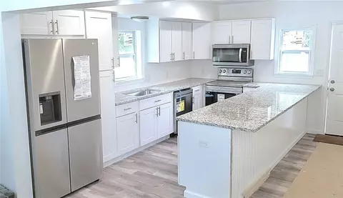 213 Pine St, Seneca, SC 29678