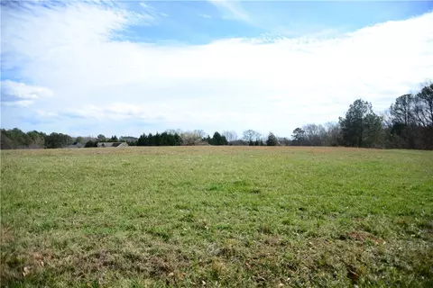 404 Devon Way, Anderson, SC 29621 photo 5