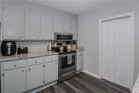 816 E A Ave, Easley, SC 29642 photo 31