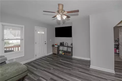 816 E A Ave, Easley, SC 29642 photo 9