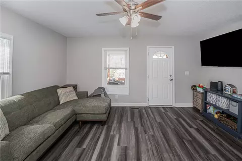 816 E A Ave, Easley, SC 29642 photo 10