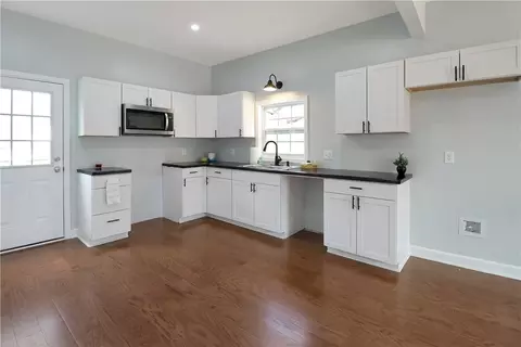 7 E Fourth St, Williamston, SC 29697 photo 6