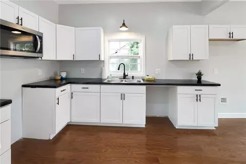 7 E Fourth St, Williamston, SC 29697 photo 8