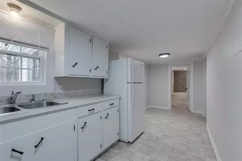 207 Aiken St, Central, SC 29630 photo 5