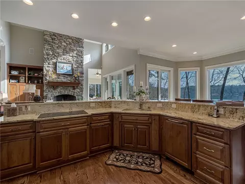 420 E Waterside Dr, Seneca, SC 29672 photo 16