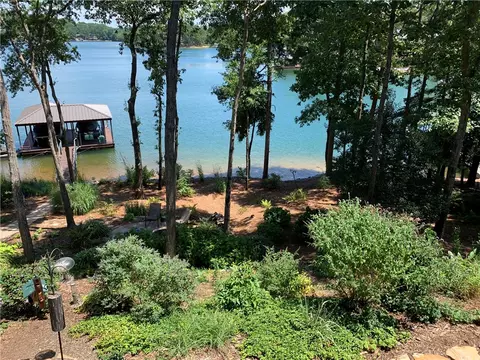 420 E Waterside Dr, Seneca, SC 29672 photo 4