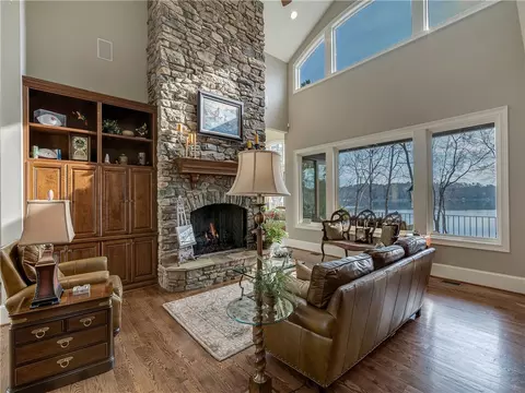 420 E Waterside Dr, Seneca, SC 29672 photo 11