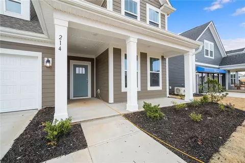 214 Founders Blvd, Central, SC 29630 photo 4