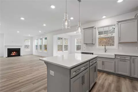 214 Founders Blvd, Central, SC 29630 photo 18