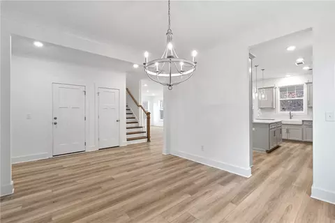 214 Founders Blvd, Central, SC 29630 photo 12