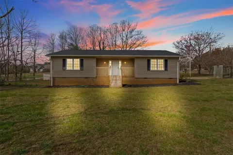 101 Heaton Cir, Easley, SC 29640 photo 1
