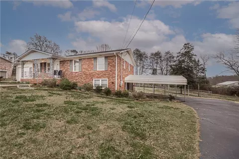 301 Sunset Dr, Easley, SC 29640 photo 4