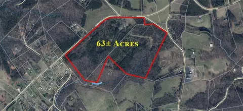 925 Mile Creek Rd, Six Mile, SC 29682