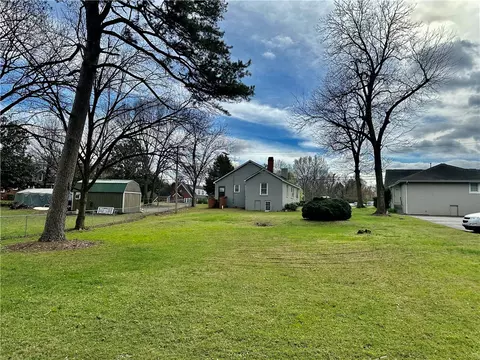 733 E Main St, Easley, SC 29642 photo 23