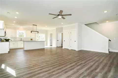 16 School St, Williamston, SC 29697 photo 4