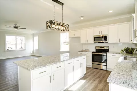 16 School St, Williamston, SC 29697 photo 9