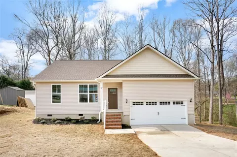 7 Melonie Dr, Williamston, SC 29697 photo 1