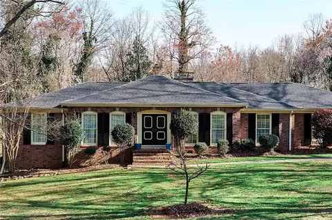 324 Westminster Hwy, Westminster, SC 29693