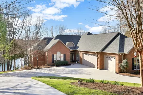 303 Amethyst Way #W/COVERED DOCK, Seneca, SC 29672