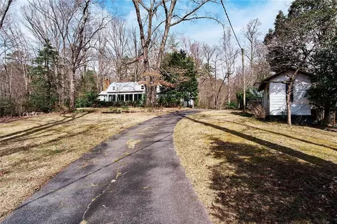 137 Holly Hill Dr, Mountain Rest, SC 29664